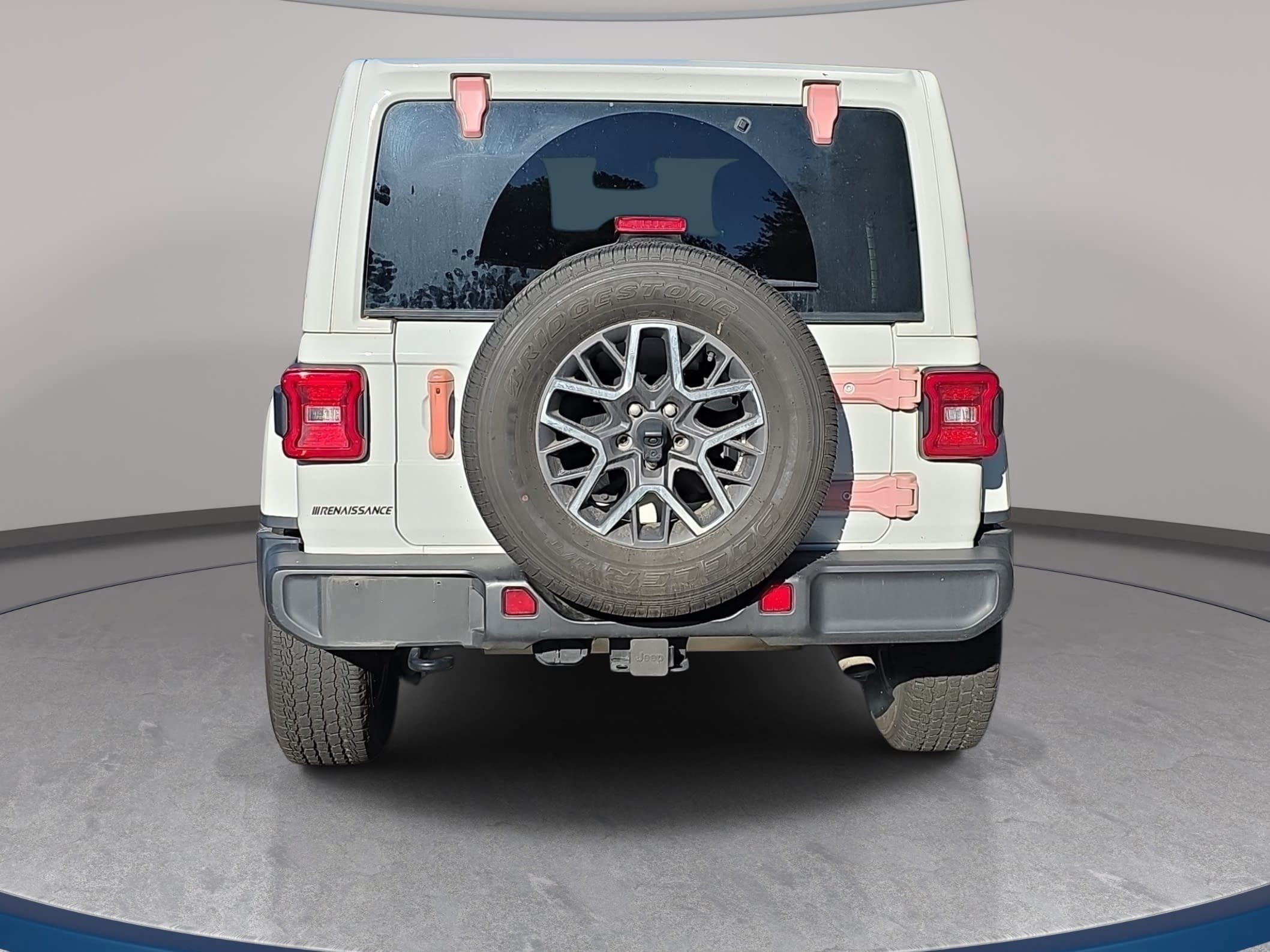 Used 2024 Jeep Wrangler Unlimited Sahara w/ Technology Group AWD/4WD image 2