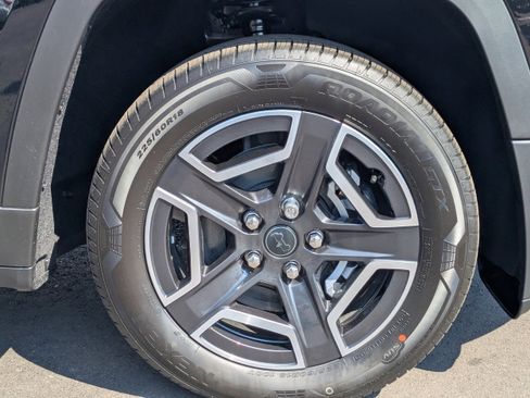 New 2026 Jeep Cherokee Limited image 11