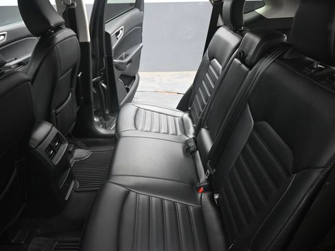 Used 2024 Ford Edge SEL AWD/4WD image 16