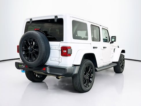 Used 2024 Jeep Wrangler Sahara w/ Technology Group image 9