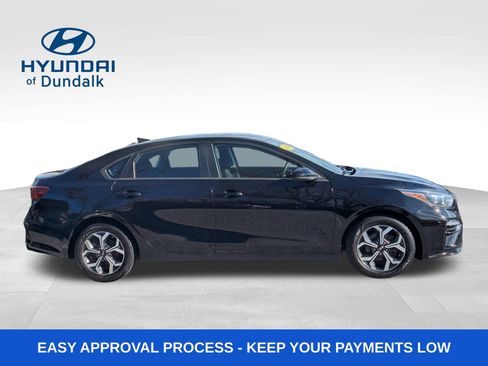 Used 2019 Kia Forte LXS image 2