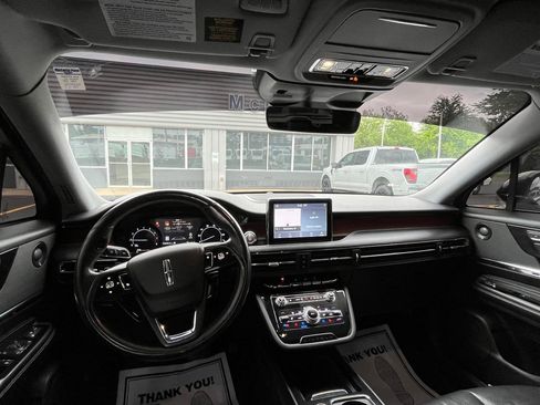 Used 2020 Lincoln Corsair Reserve image 16