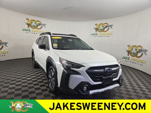 Used 2025 Subaru Outback Limited AWD/4WD image 1