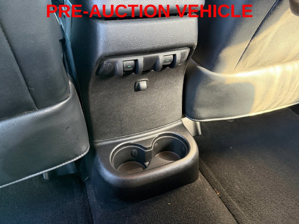 Used 2015 Jeep Wrangler Unlimited Sahara w/ Connectivity Group AWD/4WD image 16