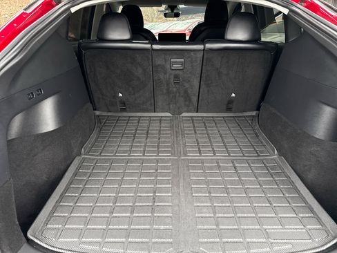 Used 2022 Tesla Model Y Performance image 18