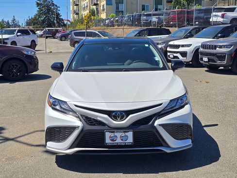 Used 2022 Toyota Camry XSE w/ Navigation Package AWD/4WD image 3