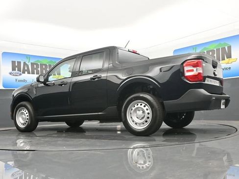 New 2025 Ford Maverick XL image 18