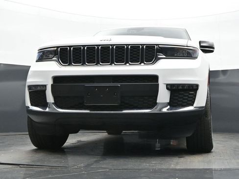 Used 2022 Jeep Grand Cherokee L Limited AWD/4WD image 19