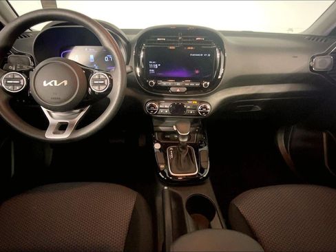 Certified 2025 Kia Soul S FWD image 15
