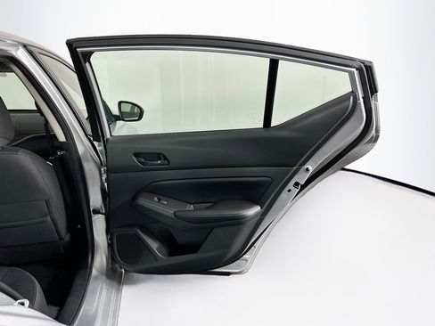 Used 2024 Nissan Altima 2.5 SV image 27