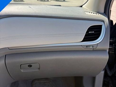 Used 2014 Chevrolet Traverse LT w/ All-Star Edition FWD image 33