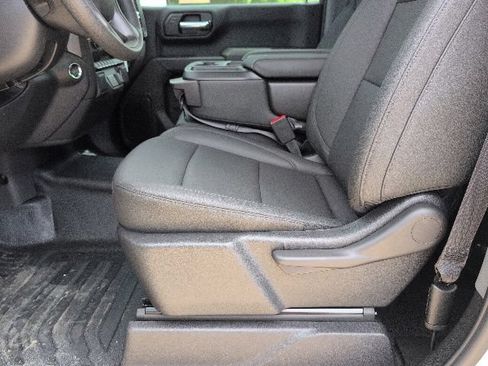 New 2026 Chevrolet Silverado 1500 W/T w/ WT Value Package AWD/4WD image 6