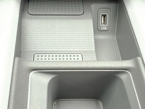 Used 2023 Hyundai Ioniq 6 SEL image 32