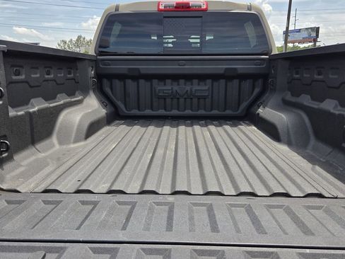 Used 2024 GMC Canyon AT4 w/ Canyon Safety Plus Package AWD/4WD image 17