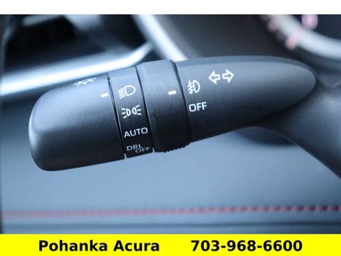Used 2023 Toyota Highlander XSE AWD/4WD image 10