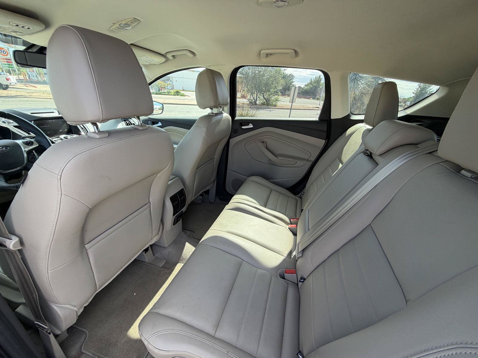 Used 2014 Ford Escape Titanium w/ Equipment Group 401A FWD image 18