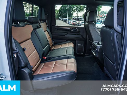 Used 2025 Chevrolet Silverado 3500 High Country w/ High Country Premium Package AWD/4WD image 25