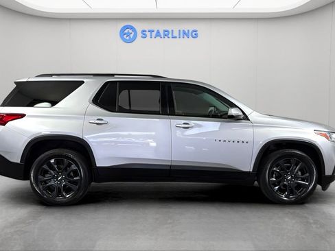 Used 2021 Chevrolet Traverse RS FWD image 11
