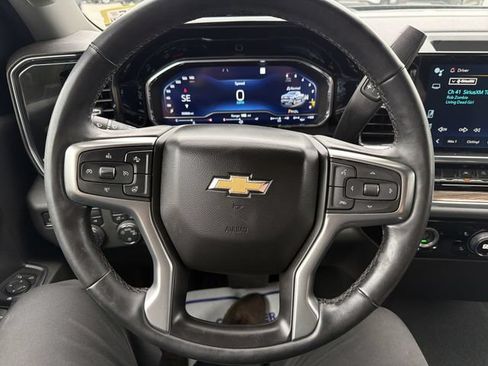 Used 2023 Chevrolet Silverado 1500 LT AWD/4WD image 11