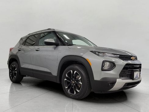 Used 2023 Chevrolet TrailBlazer LT w/ Convenience Package FWD image 1