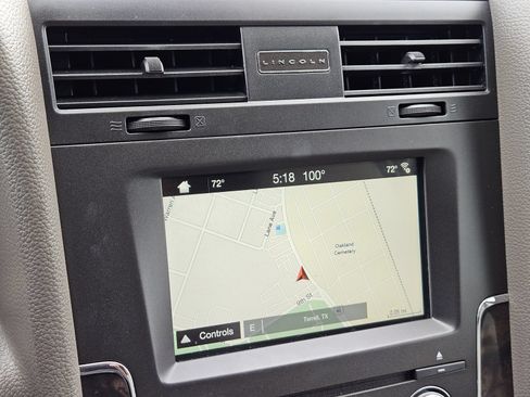 Used 2016 Lincoln Navigator Select RWD image 20
