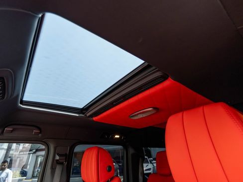 Used 2025 Mercedes-Benz G 63 AMG 4MATIC image 25