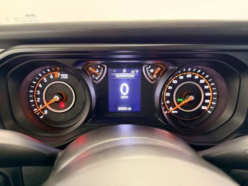 Used 2024 Jeep Wrangler Unlimited Sport AWD/4WD image 16