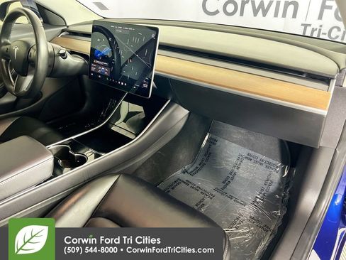 Used 2018 Tesla Model 3 Long Range image 29