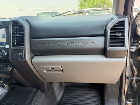 Used 2021 Ford F250 XL w/ STX Appearance Package AWD/4WD image 19