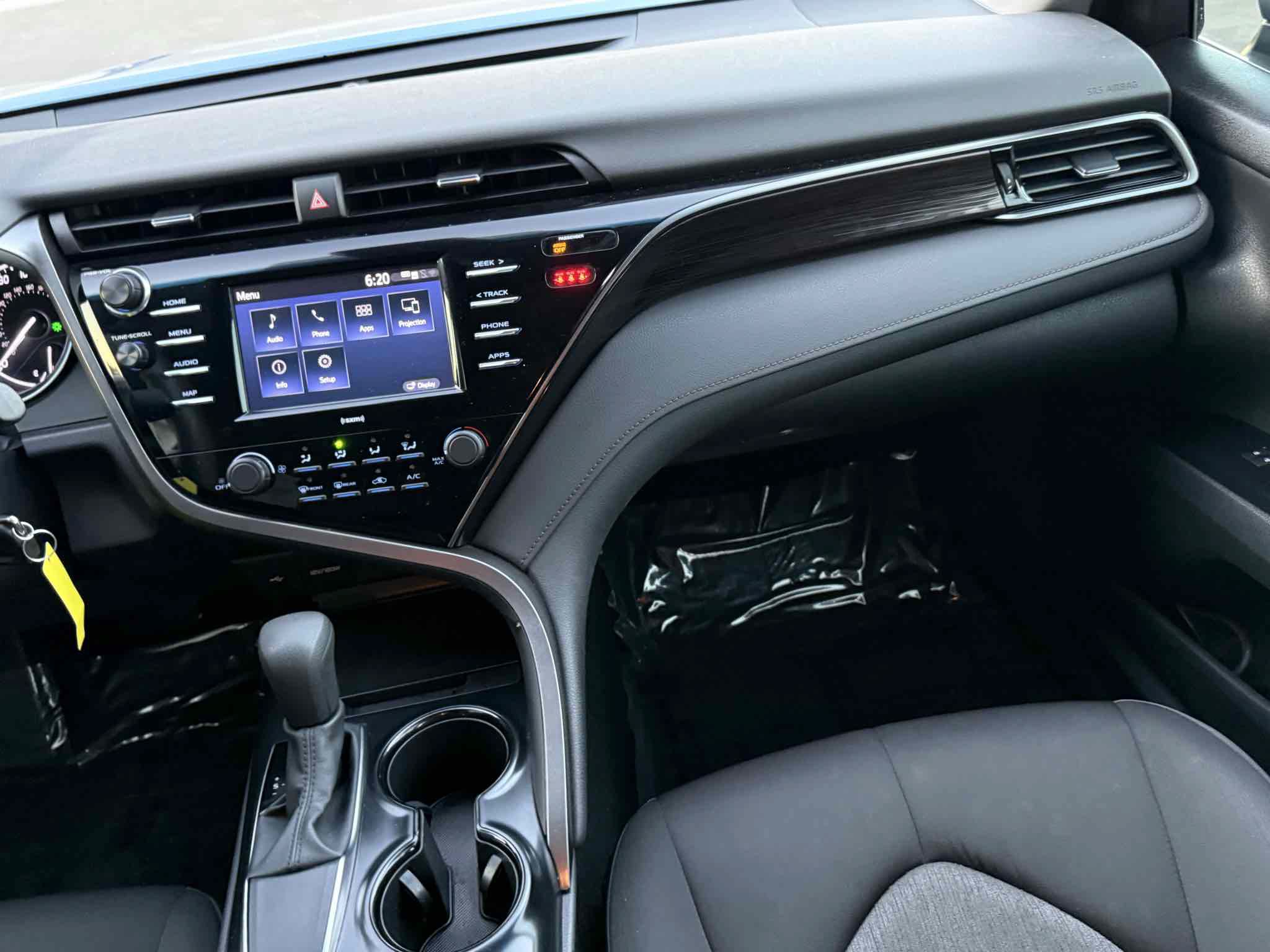 Used 2020 Toyota Camry LE w/ Carpet Mat Package FWD image 61