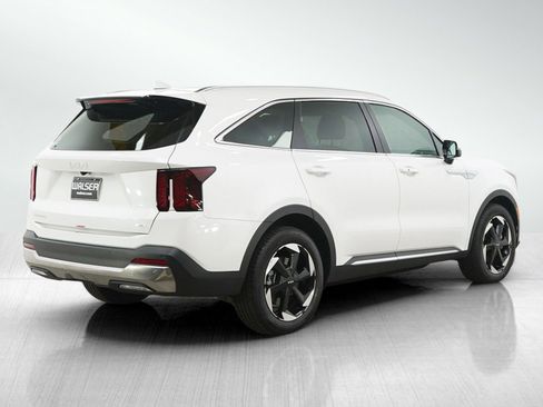 Used 2025 Kia Sorento EX AWD/4WD image 6