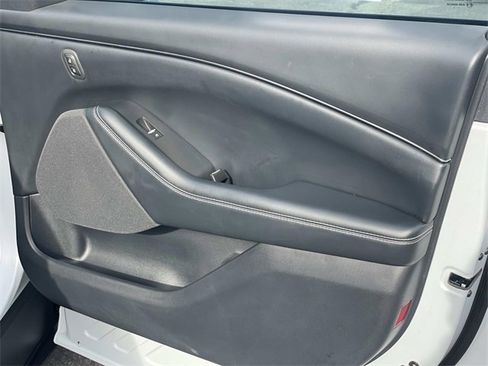 Certified 2021 Ford Mustang Mach-E Select image 34