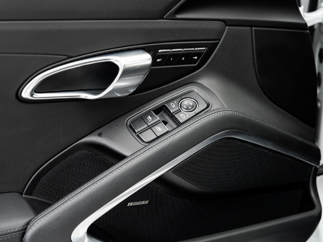 Certified 2018 Porsche 911 Carrera RWD image 8
