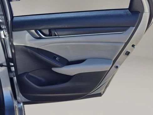 Used 2020 Honda Accord EX image 15