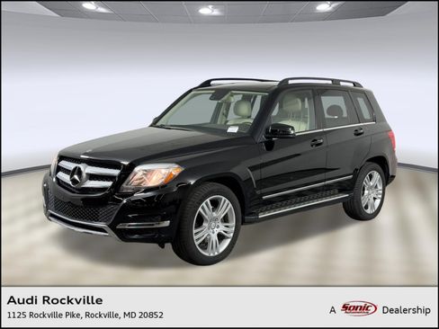 Used 2015 Mercedes-Benz GLK 350 4MATIC image 1