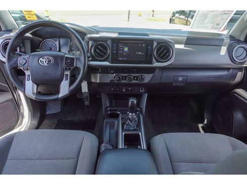 Used 2018 Toyota Tacoma SR5 RWD image 24