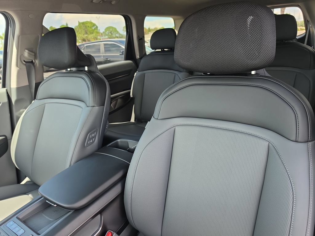 New 2026 Kia EV9 Light RWD image 23
