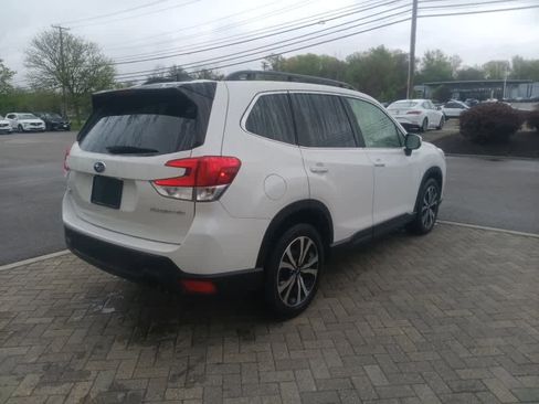 Used 2024 Subaru Forester Limited AWD/4WD image 6
