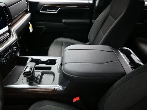 New 2026 Chevrolet Silverado 1500 LT w/ All Star Edition Plus AWD/4WD image 40