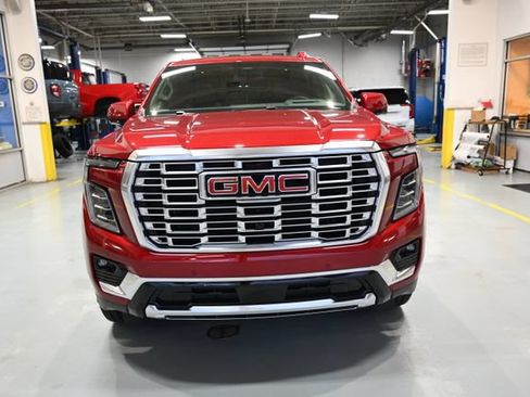 New 2026 GMC Yukon XL Denali w/ Sun & Power Step Package AWD/4WD image 2