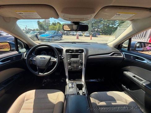 Used 2019 Ford Fusion S FWD image 17