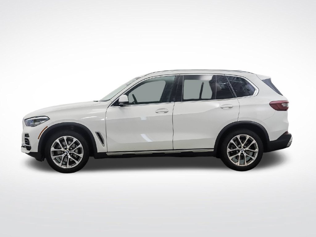 Used 2022 BMW X5 xDrive40i w/ Premium Package AWD/4WD image 2