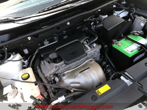 Used 2013 Toyota RAV4 Limited FWD image 23