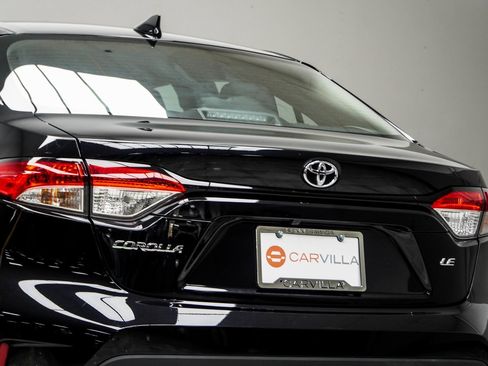 Used 2025 Toyota Corolla LE image 13