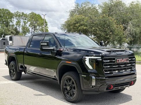 Used 2024 GMC Sierra 2500 AT4 w/ AT4 Premium Plus Package AWD/4WD image 7