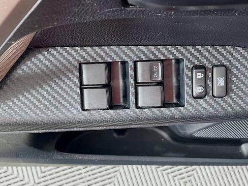 Used 2013 Toyota RAV4 XLE image 18