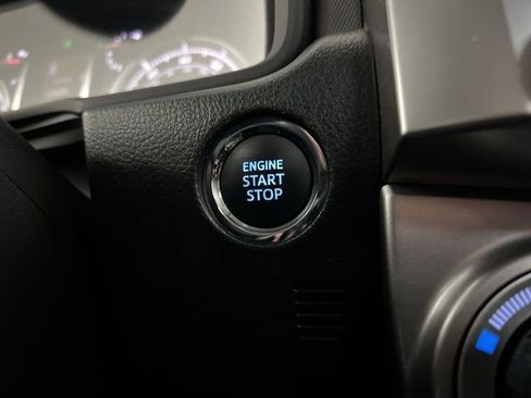 Used 2020 Toyota 4Runner Limited image 17