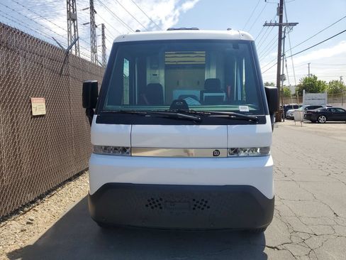 Used 2024 Chevrolet Brightdrop 400 w/ Commercial Equipment Package AWD/4WD image 9