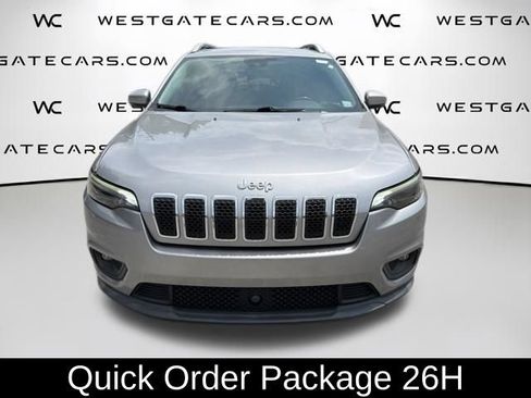 Used 2021 Jeep Cherokee Latitude Lux w/ Comfort/Convenience Group FWD image 2