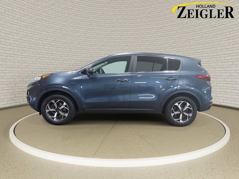 Used 2020 Kia Sportage LX w/ LX Popular Package AWD/4WD image 8